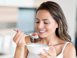 Mẹ bầu ăn gì để con mũi cao?